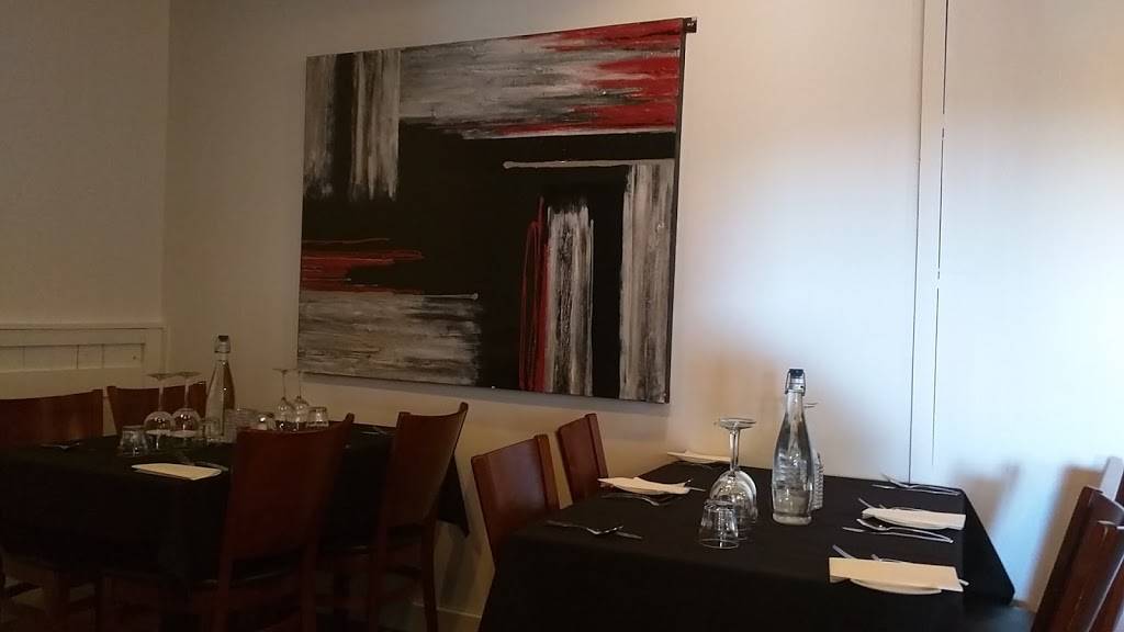 Comme Chez Soi Sherbrooke | restaurant | 875 Rue Belvédère S, Sherbrooke, QC J1H 4C2, Canada | 8195732818 OR +1 819-573-2818