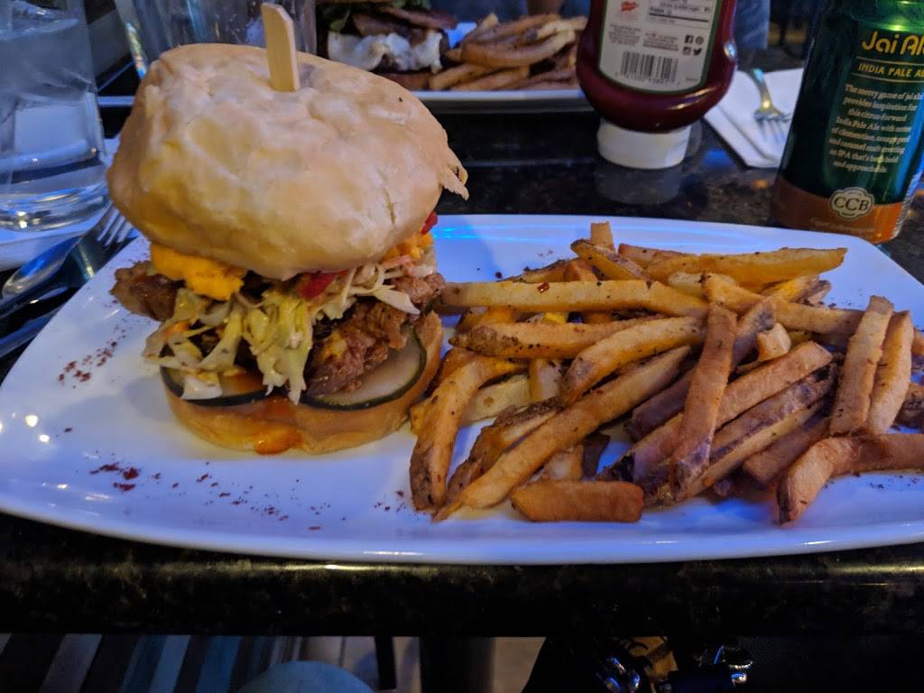 One13 North | restaurant | 113 N Main St, Crown Point, IN 46307, USA | 2196630303 OR +1 219-663-0303