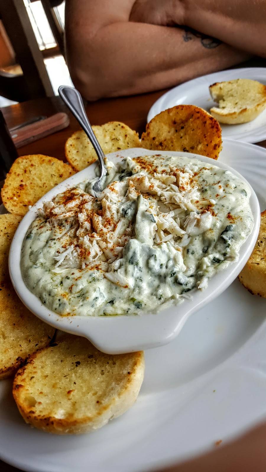 Eagles Nest Restaurant & Event Venue | restaurant | 2519 Mt Rose Ave, York, PA 17402, USA | 7177558095 OR +1 717-755-8095