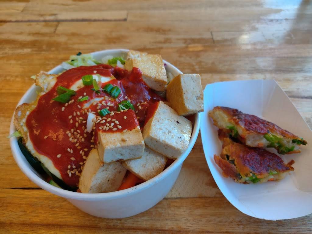 Asian Pear | restaurant | 8101 San Pedro Dr NE d, Albuquerque, NM 87113, USA | 5057669405 OR +1 505-766-9405