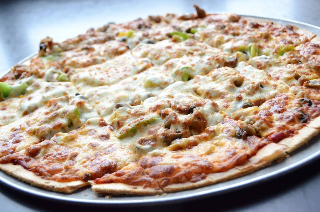 Bushwood Sports Bar & Grill | restaurant | 350 Edgewood Rd NW, Cedar Rapids, IA 52405, USA | 3193907140 OR +1 319-390-7140