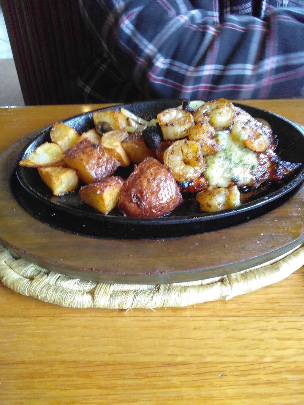 Applebees Grill + Bar | restaurant | 1400 Brookdale Mall, Brooklyn Center, MN 55430, USA | 7635661003 OR +1 763-566-1003