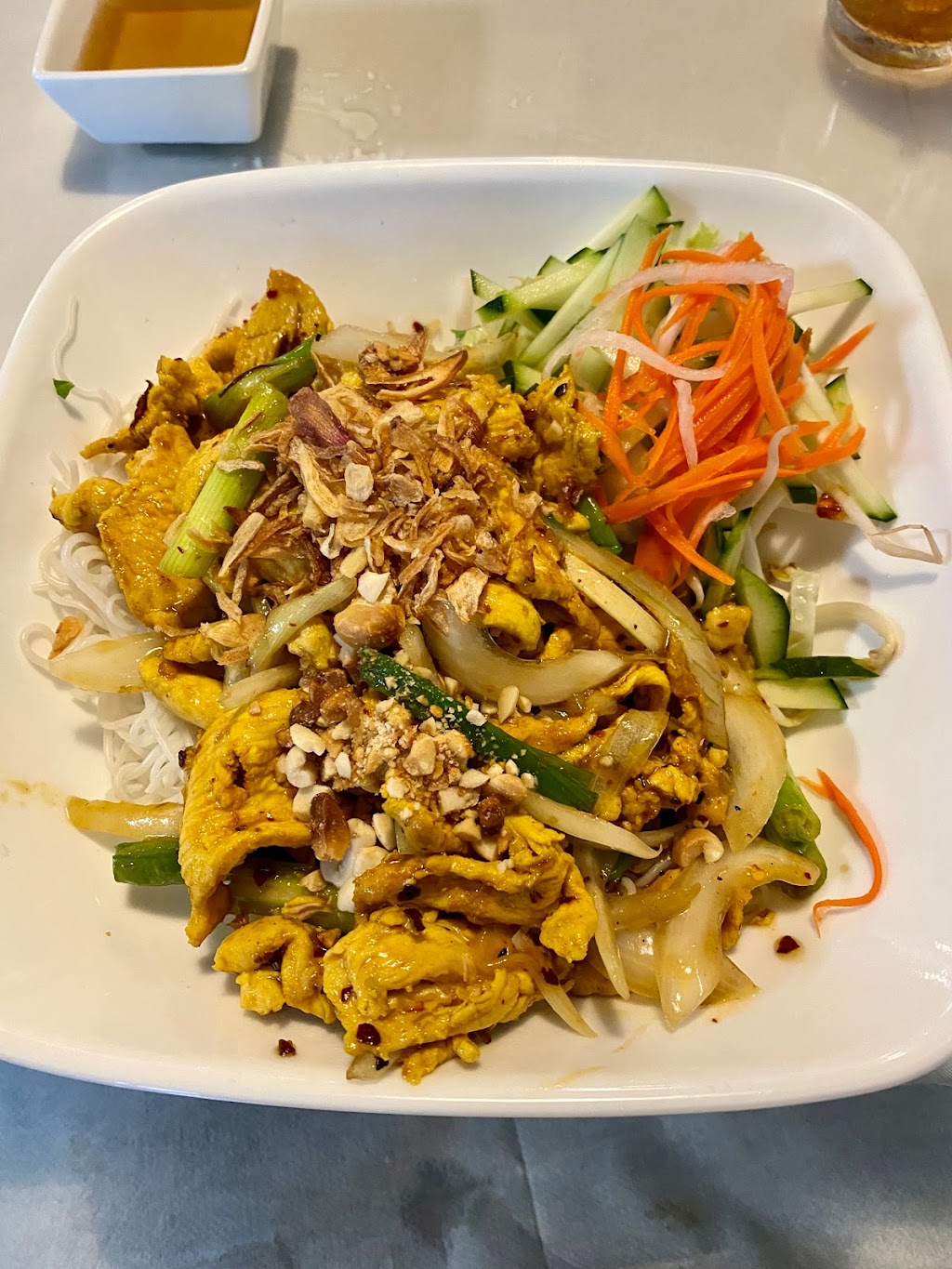 Sea Breeze Vietnamese Coastal Cuisine | restaurant | 440 E Chase St, Pensacola, FL 32502, USA | 8504663744 OR +1 850-466-3744