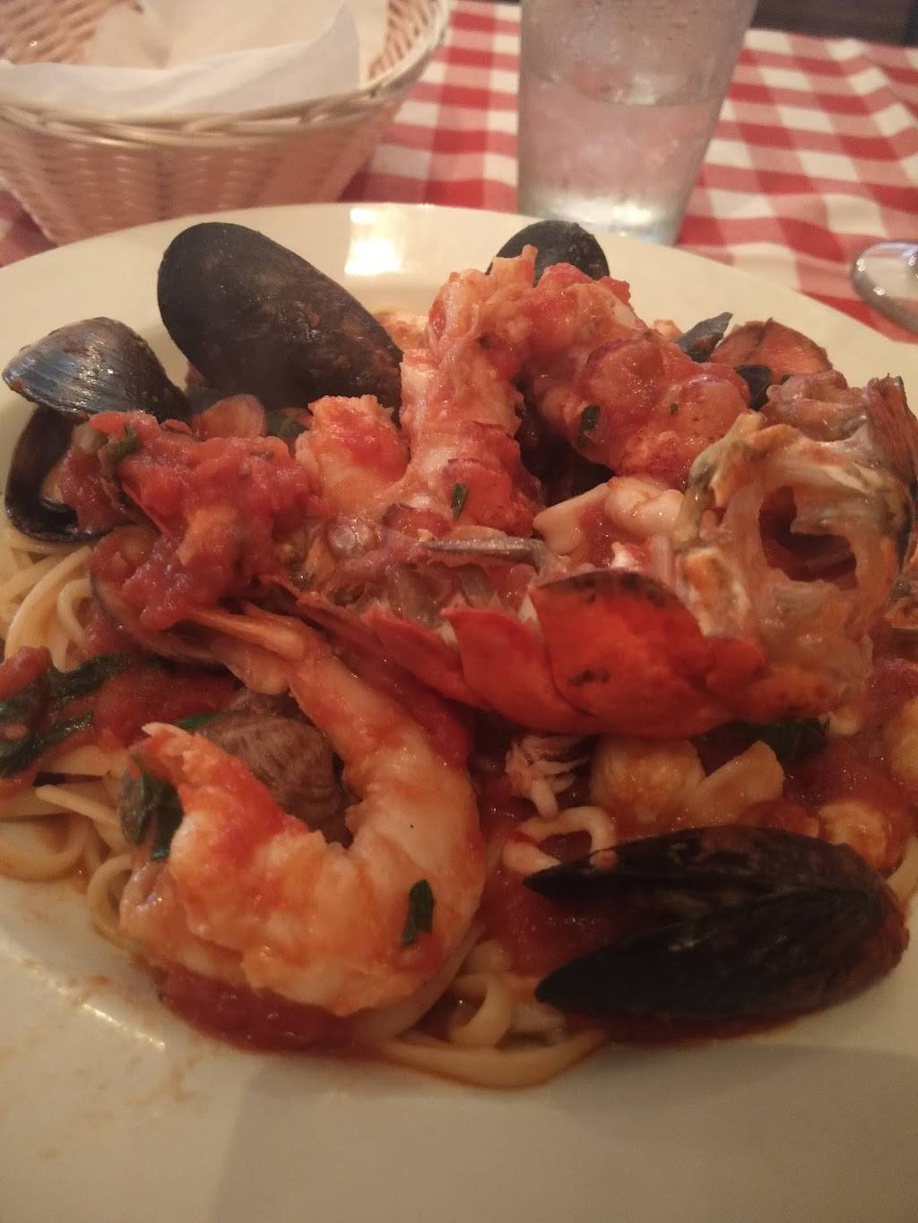 La Trattoria Restaurant | restaurant | 2152 Main St, Dunedin, FL 34698, USA | 7277335664 OR +1 727-733-5664