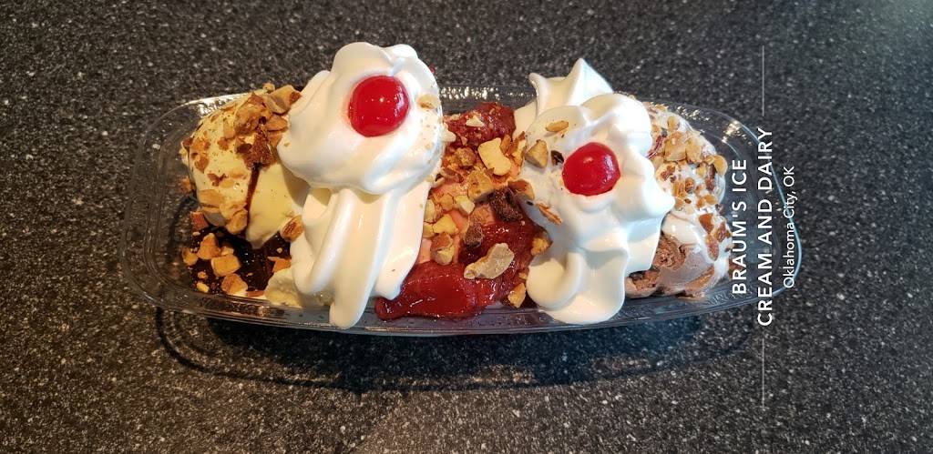 Braums Ice Cream & Burger Restaurant | restaurant | 1304 Garth Brooks Blvd, Yukon, OK 73099, USA | 4053542619 OR +1 405-354-2619