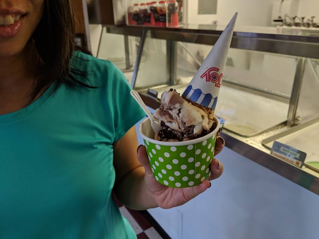 The Towne Scoop | restaurant | 8 Park Pl, Verona, NJ 07044, USA | 9738572667 OR +1 973-857-2667