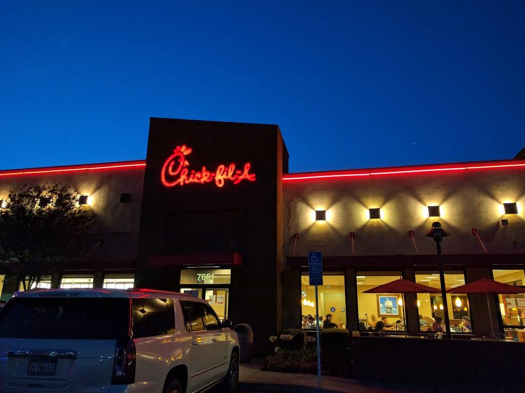 Chick-fil-A | restaurant | 7681 Carson Blvd, Long Beach, CA 90808, USA | 5624254232 OR +1 562-425-4232