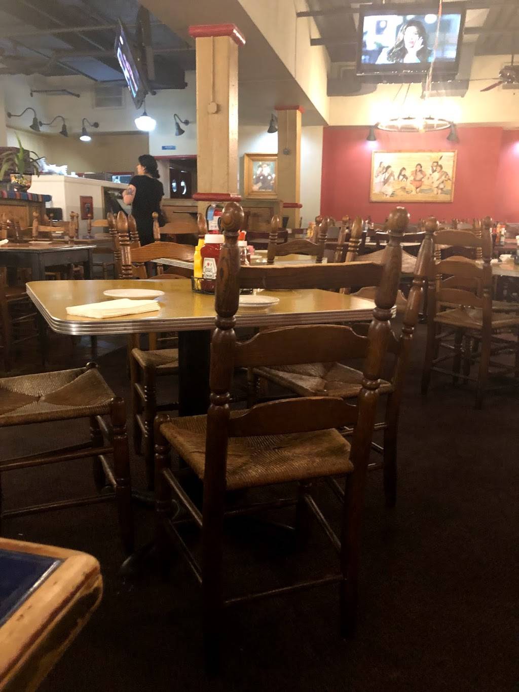 Locos Tex-Mex Grille | restaurant | 454 E Lafayette St, Detroit, MI 48226, USA | 3139653737 OR +1 313-965-3737