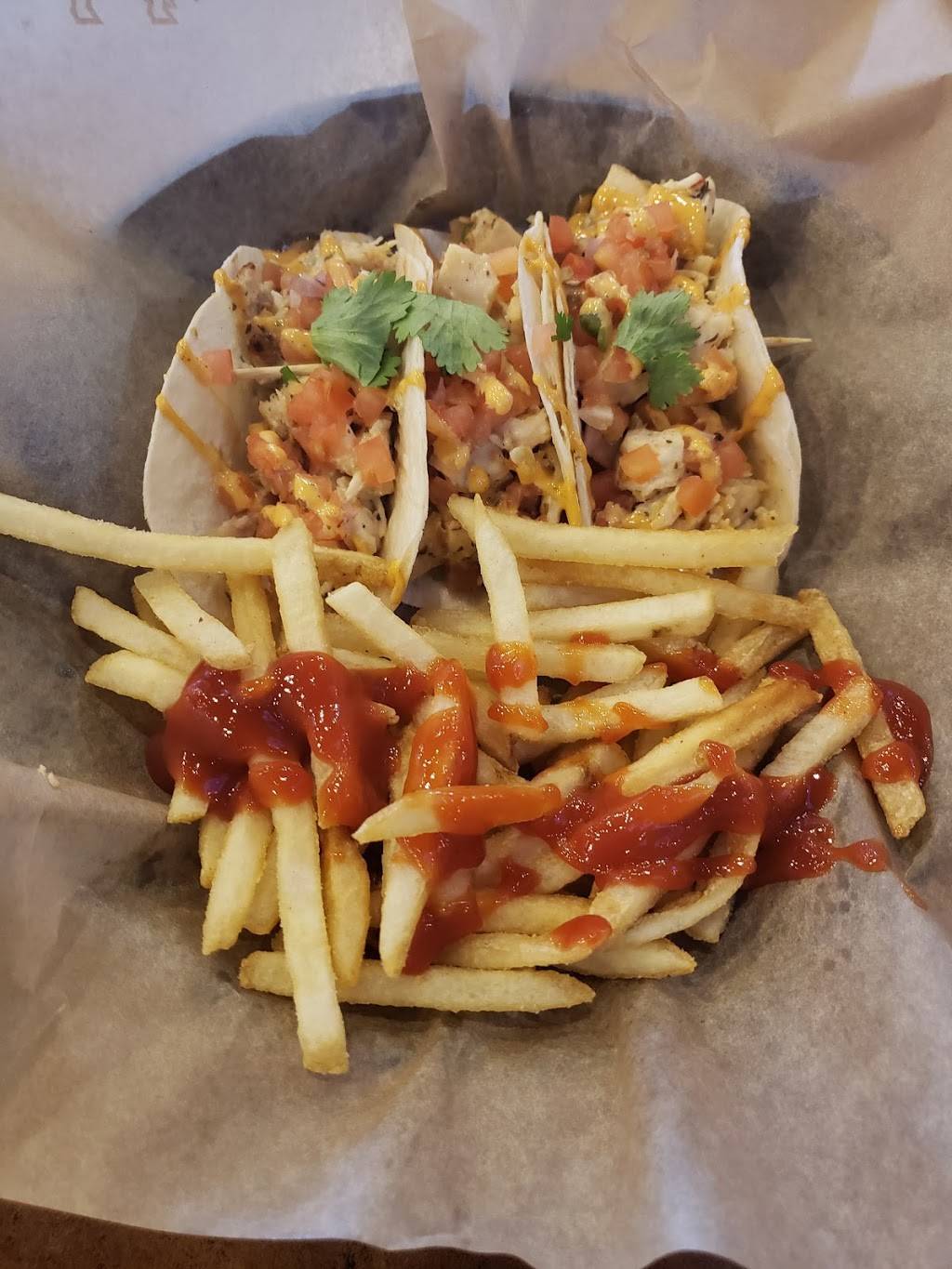 Buffalo Wild Wings | meal takeaway | 5600 Belleville Crossing St, Belleville, IL 62226, USA | 6182229003 OR +1 618-222-9003