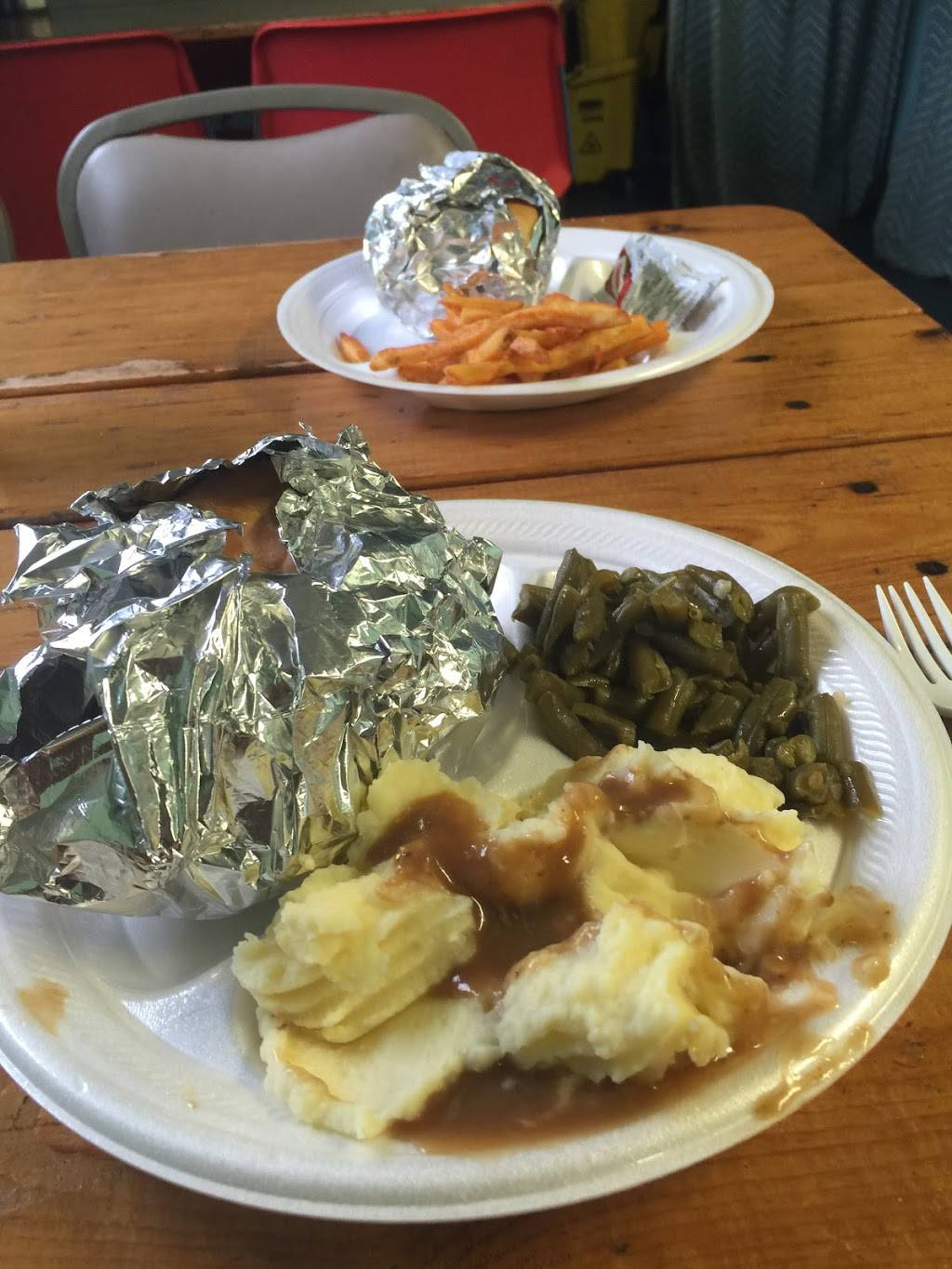 Shortys | restaurant | 601 Reeves Way, Columbus, IN 47201, USA | 8126037323 OR +1 812-603-7323