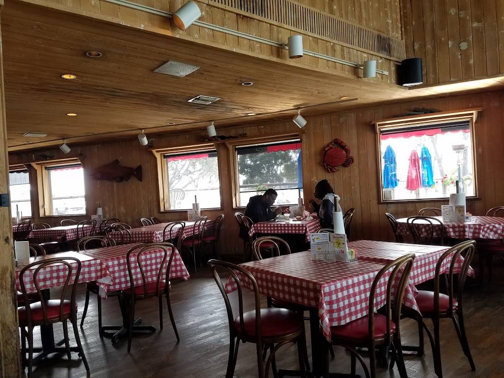 The Crab Pot Restaurant and Bar | restaurant | 215 N Marina Dr, Long Beach, CA 90803, USA | 5624300272 OR +1 562-430-0272