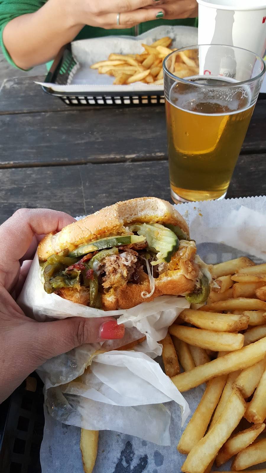 Killer Burger | meal takeaway | 4644 NE Sandy Blvd, Portland, OR 97213, USA | 9715447521 OR +1 971-544-7521