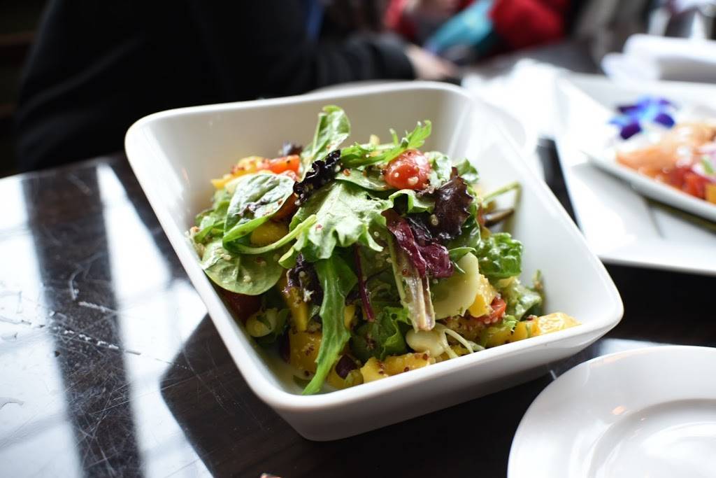 Surfish Bistro | restaurant | 550 3rd Ave, Brooklyn, NY 11215, USA | 7187888070 OR +1 718-788-8070