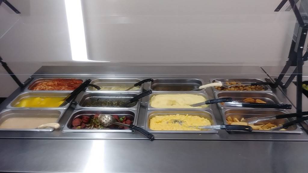 Wrays Fins & Feathers Restaurant | restaurant | 7059 Depot St, Olive Branch, MS 38654, USA | 6628959729 OR +1 662-895-9729