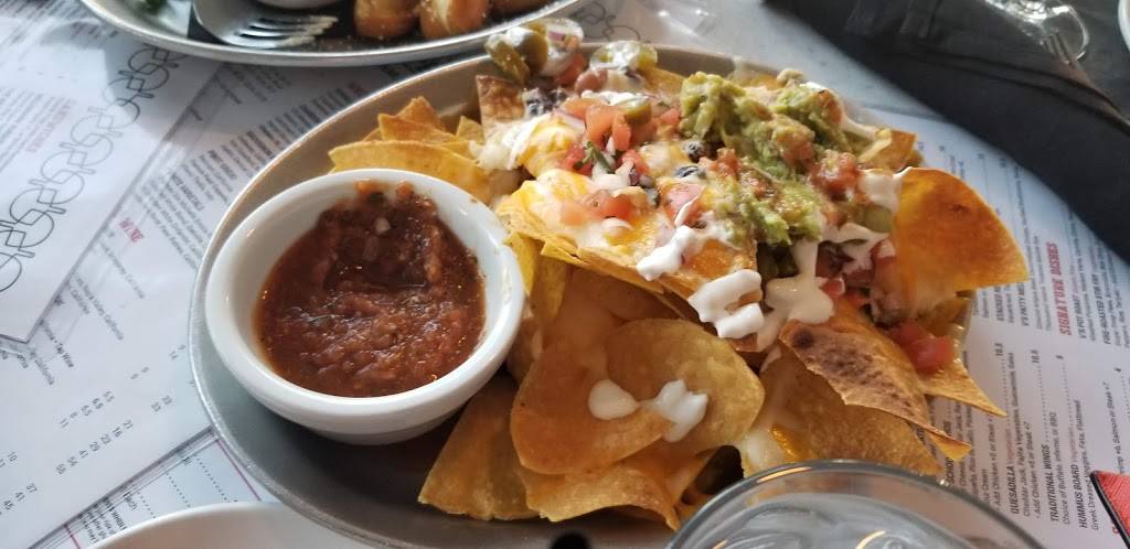 Vs Taproom | restaurant | 12575 W Golf Club Dr, Peoria, AZ 85383, USA | 6233285110 OR +1 623-328-5110