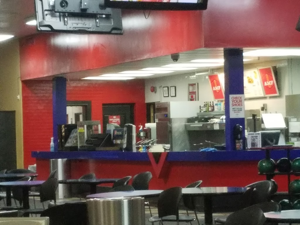 AMF Marlow Heights Lanes | restaurant | 4717 St Barnabas Rd, Temple Hills, MD 20748, USA | 3014232222 OR +1 301-423-2222