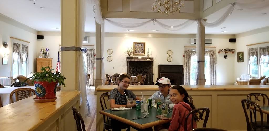 Victorian Inn At Wallingford | restaurant | 55 N Main St, Wallingford, VT 05773, USA | 8024462099 OR +1 802-446-2099