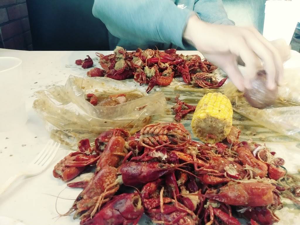 LA Crawfish - Austin Hwy | restaurant | 1518 Austin Hwy Suite 18, San Antonio, TX 78218, USA | 2106379095 OR +1 210-637-9095