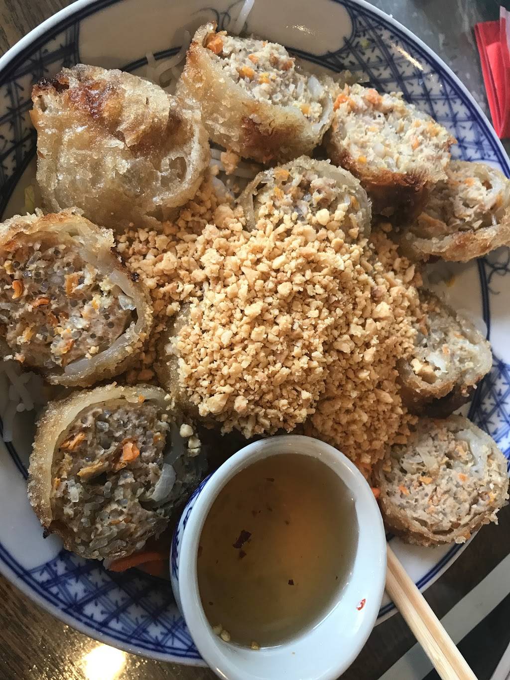 Vina Vietnamese Restaurant | restaurant | 6401 Nicollet Ave, Richfield, MN 55423, USA | 6128665034 OR +1 612-866-5034