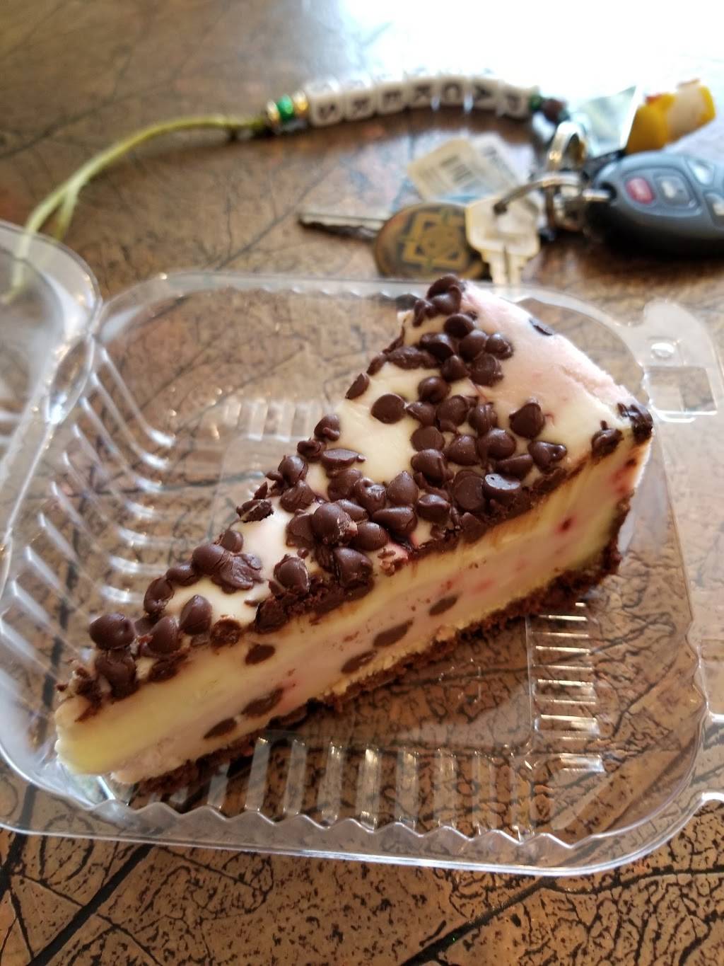 Cheese Cake Heaven Cafe, Deli & Bakery | restaurant | 2075 S Oneida St, Green Bay, WI 54304, USA | 9204901200 OR +1 920-490-1200