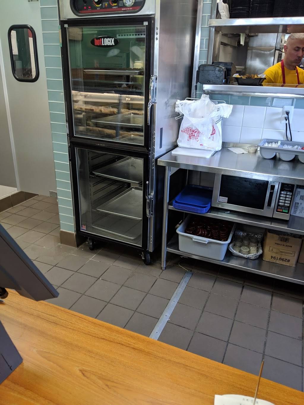 Captain Jays Fish & Chicken | restaurant | 33854 Van Dyke Ave, Sterling Heights, MI 48312, USA | 5867953334 OR +1 586-795-3334