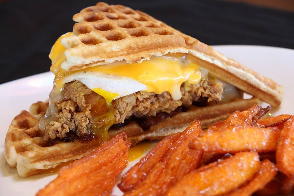 Dog & Pony Grill | restaurant | 2340 S Chambers Rd, Aurora, CO 80014, USA | 3033680065 OR +1 303-368-0065