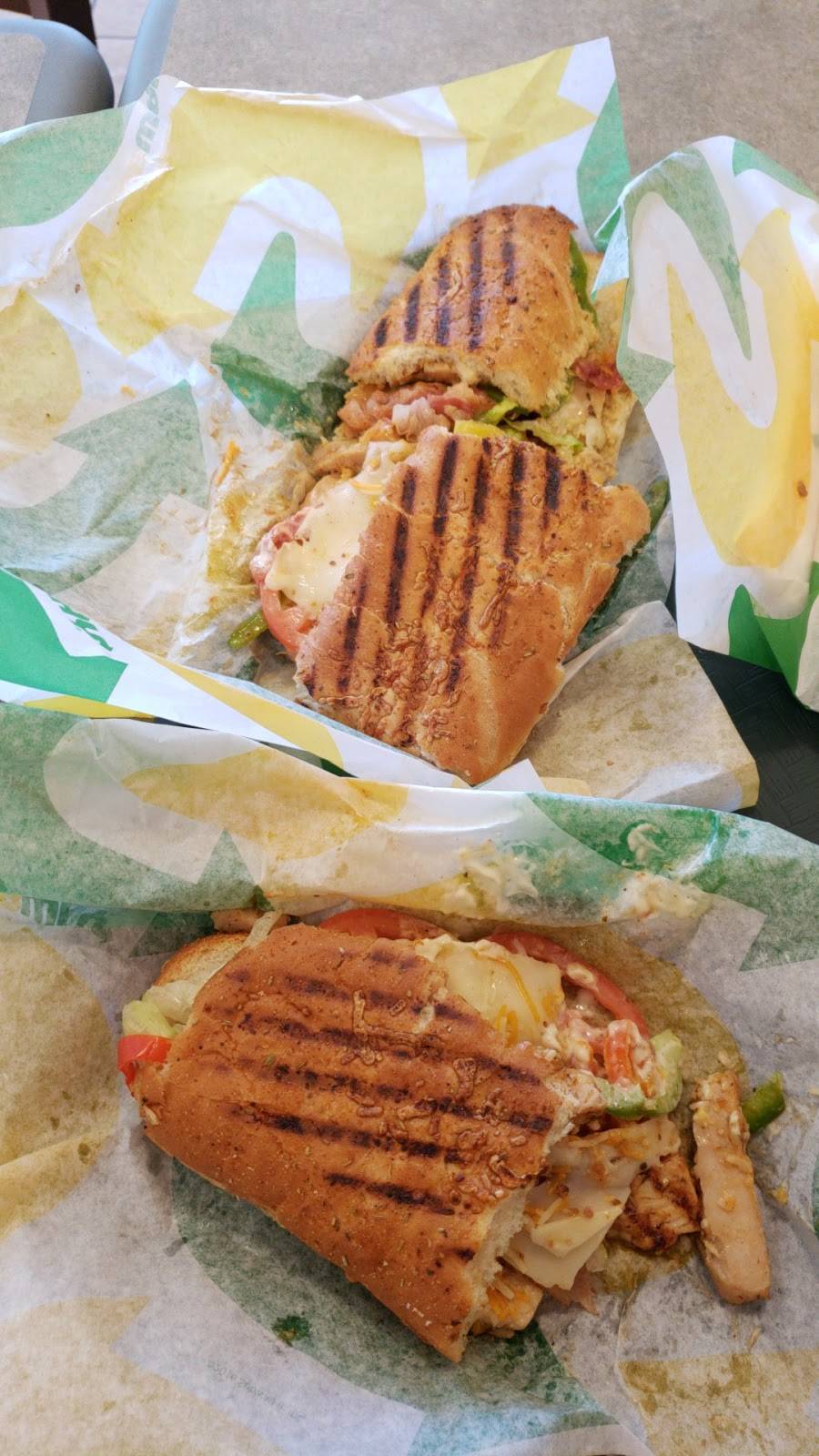 Subway | restaurant | 9201 Boul Métropolitain E, Anjou, QC H1J 1K2, Canada | 5143546345 OR +1 514-354-6345
