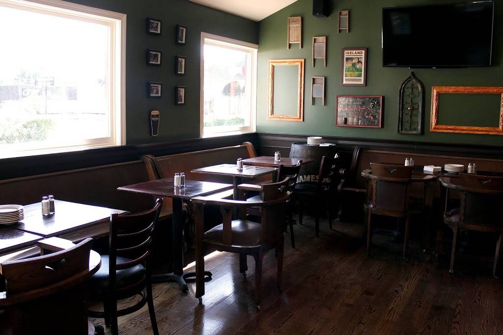 The Cottage Bar & Restaurant | restaurant | 26 Union St, Weymouth, MA 02190, USA | 7818122083 OR +1 781-812-2083