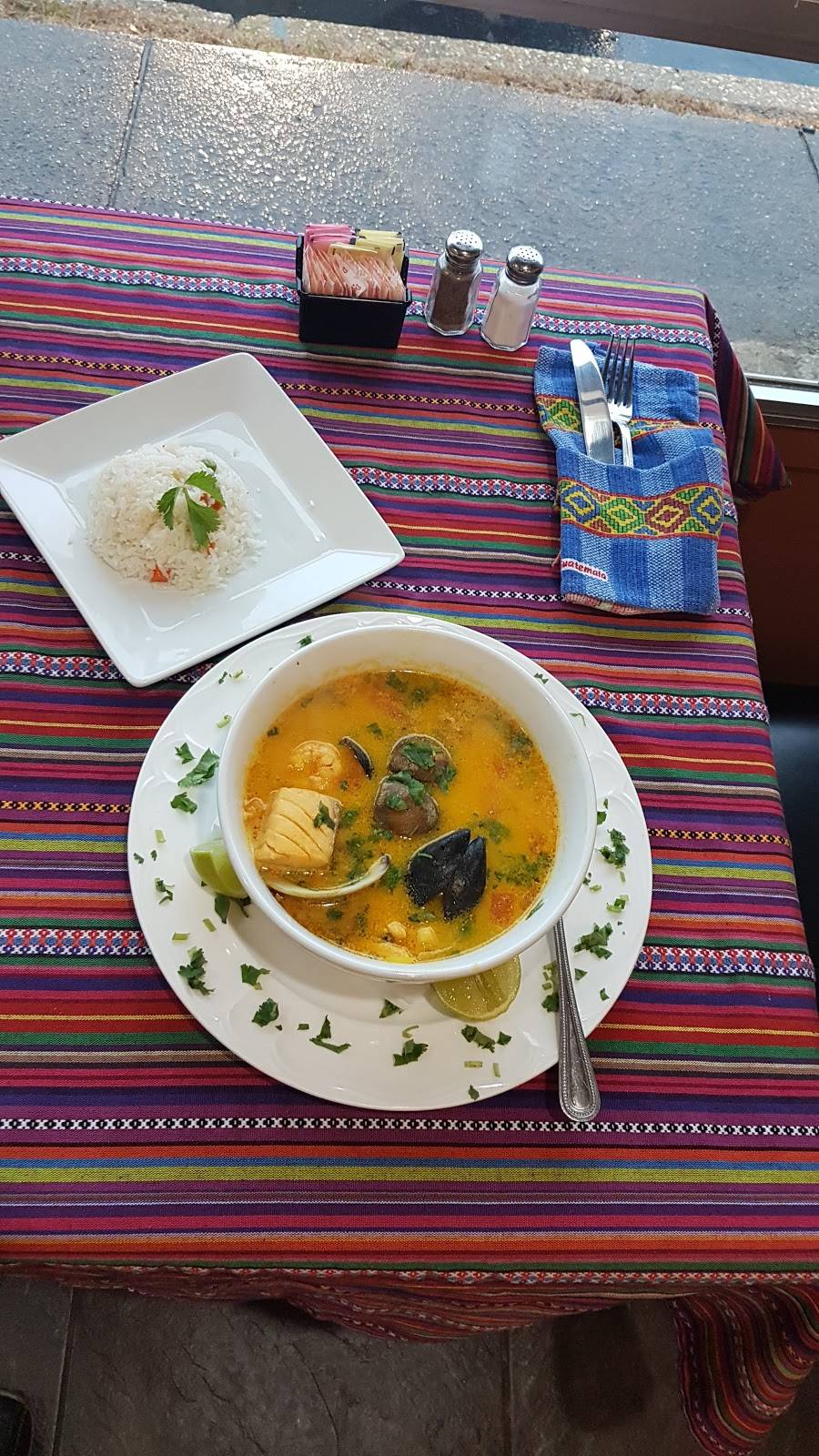 La Campesina Restaurant | restaurant | 8442 Lee Hwy, Fairfax, VA 22031, USA | 7036981800 OR +1 703-698-1800