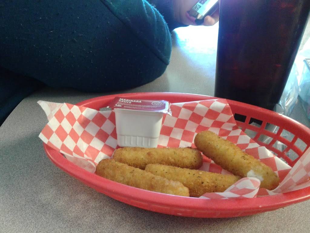 Whistle Stop | restaurant | 30 S College St, Byhalia, MS 38611, USA | 6628381000 OR +1 662-838-1000