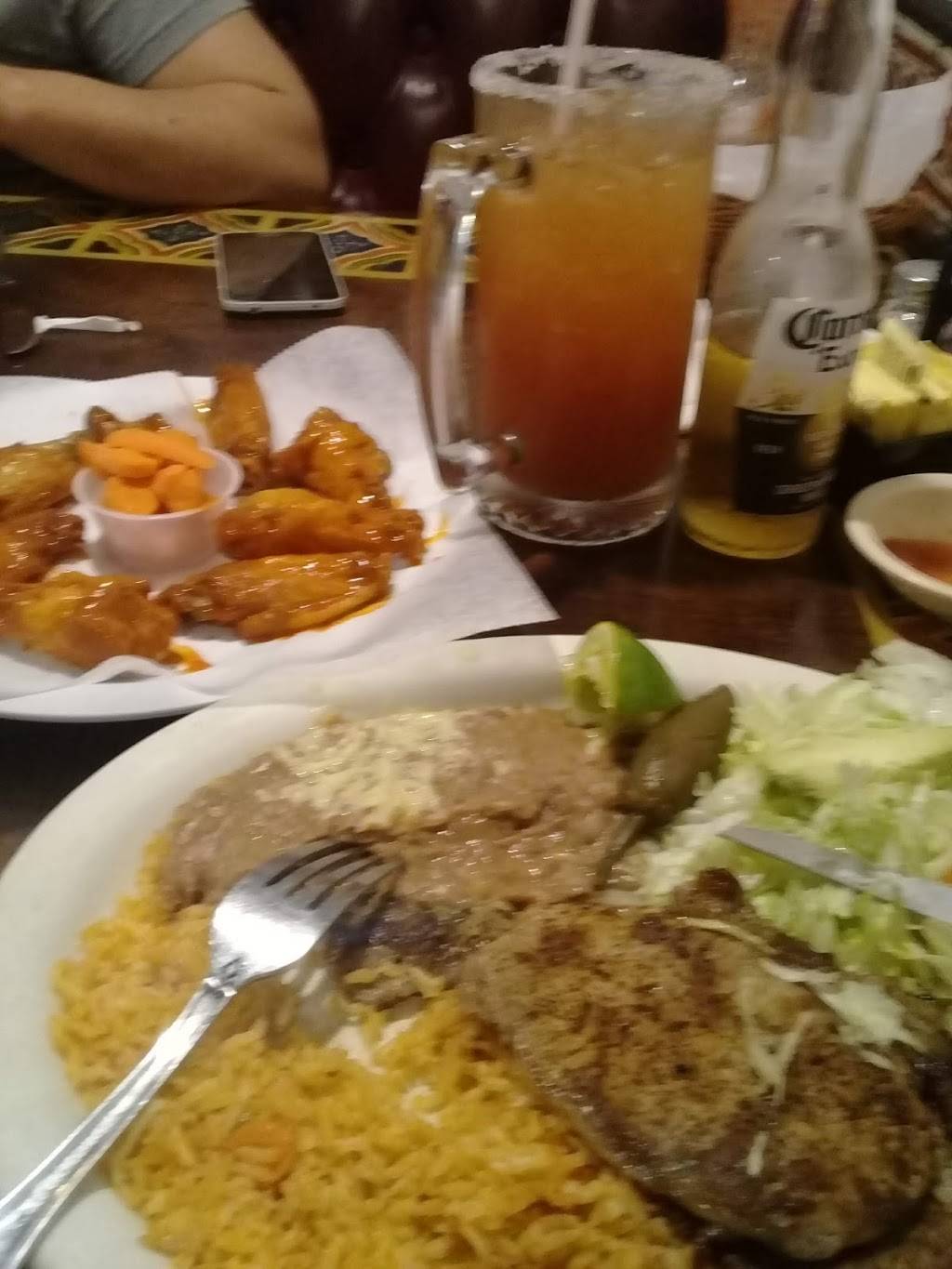 El Charro Mexican Restaurant | restaurant | 109 US-51, Senatobia, MS 38668, USA | 6625627020 OR +1 662-562-7020