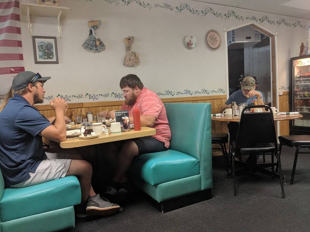 Grannies Diner | restaurant | 322 Denver Ave, Fort Lupton, CO 80621, USA | 3038579131 OR +1 303-857-9131