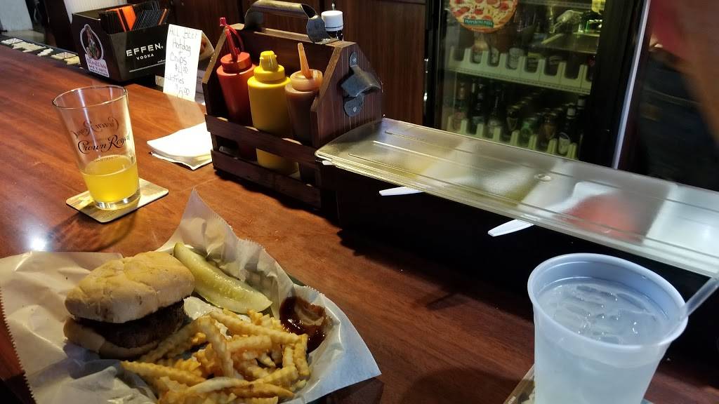 Stumble Inn Bar and Grill | restaurant | 1501 - 200th Avenue, Hwy 142 and Hwy 45, Union Grove, WI 53182, USA | 2628784966 OR +1 262-878-4966