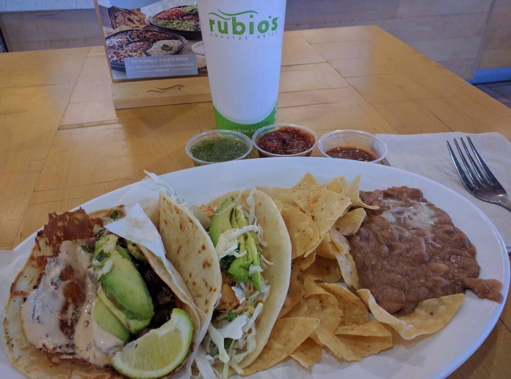 Rubios Coastal Grill | restaurant | 2675 Gateway Rd #104, Carlsbad, CA 92010, USA | 7604761442 OR +1 760-476-1442