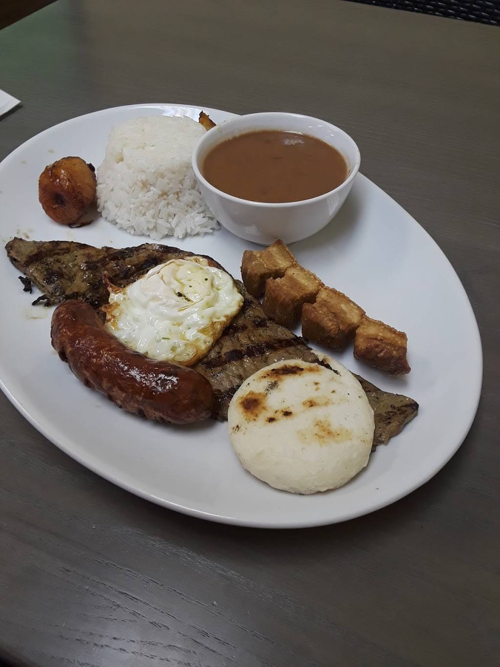 La Gloria Colombian Restaurant | restaurant | 8232 Ulmerton Rd, Largo, FL 33771, USA | 7273517010 OR +1 727-351-7010