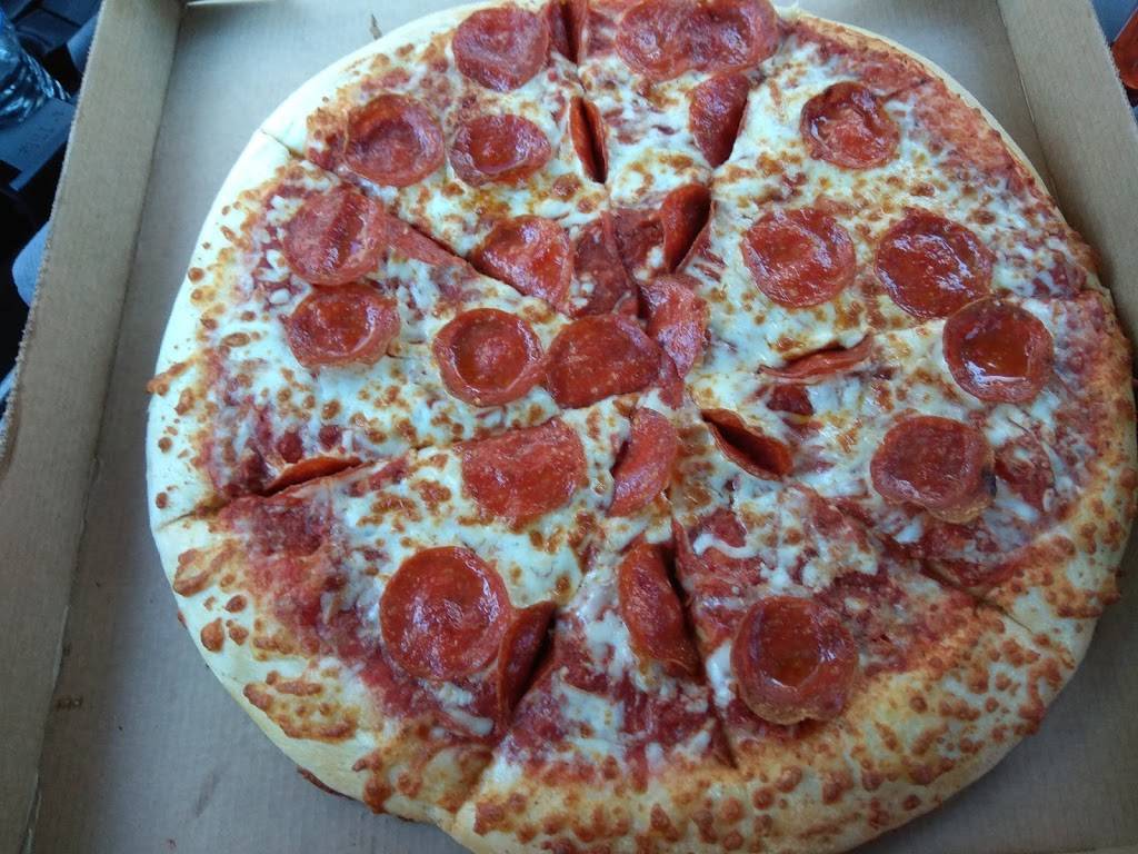 Little Caesars Pizza | meal takeaway | 429 W Main St, Kerrville, TX 78028, USA | 8308968300 OR +1 830-896-8300
