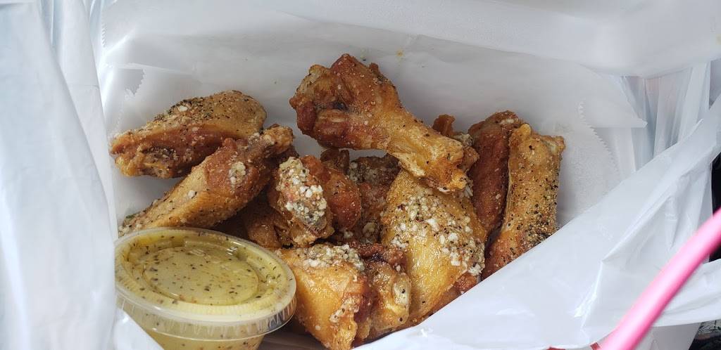 Wild Wild West Wings | restaurant | Detroit, MI 48235, USA | 3133402660 OR +1 313-340-2660