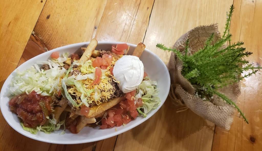 Canadian Grilling Company | restaurant | 68 University Ave unit c, Kingston, ON K7L 3N9, Canada | 6135332181 OR +1 613-533-2181