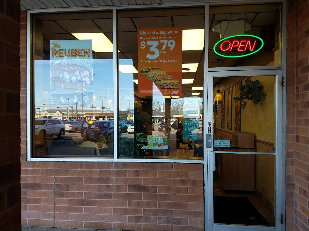 Subway | restaurant | 401 W Bagley Rd, Berea, OH 44017, USA | 4408263007 OR +1 440-826-3007
