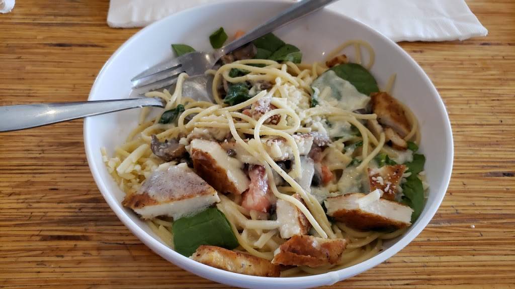 Noodles and Company | restaurant | 7632 S Campus View Dr, West Jordan, UT 84084, USA | 8012802095 OR +1 801-280-2095