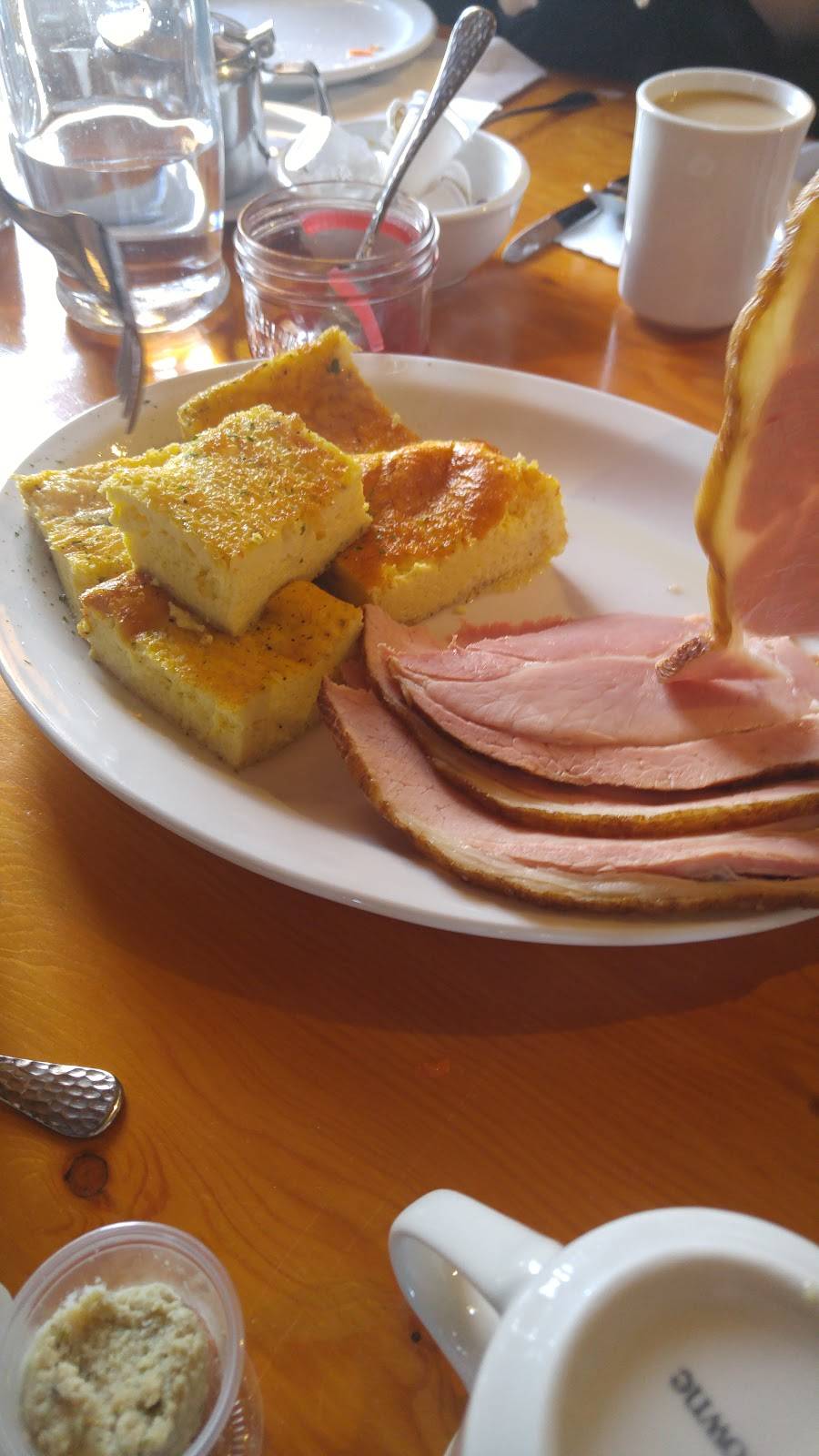 Érablière Hilltop | restaurant | 4329 Chemin Symington, Dunham, QC J0E 1M0, Canada | 4502952270 OR +1 450-295-2270