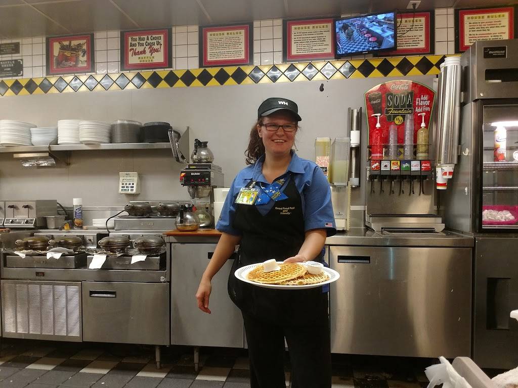 Waffle House | meal takeaway | 3960 S High St, Columbus, OH 43207, USA | 6144092721 OR +1 614-409-2721