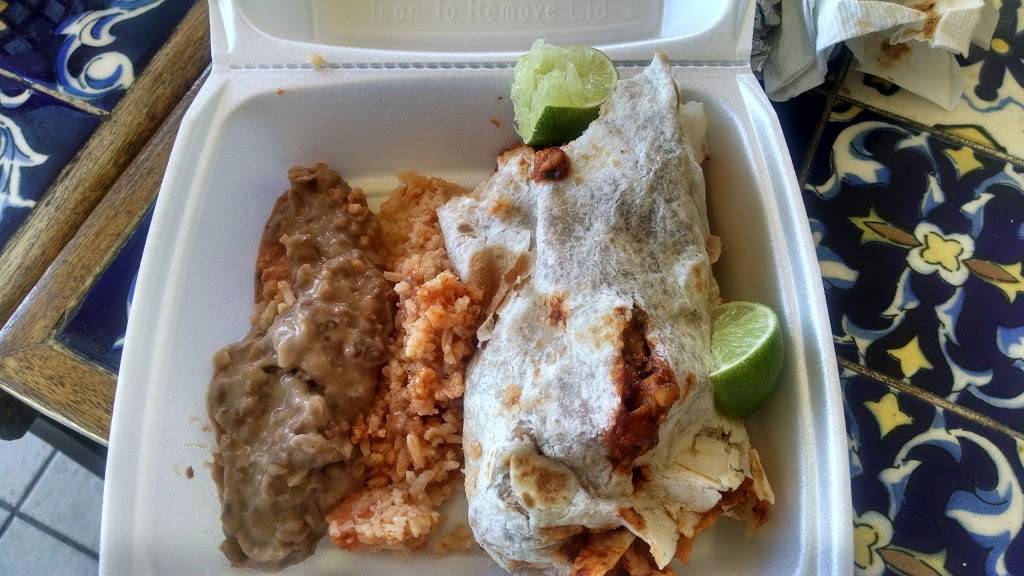 Antojitos Mexicanos | restaurant | 9736, 13289 CA-33, Gustine, CA 95322, USA | 2098291500 OR +1 209-829-1500