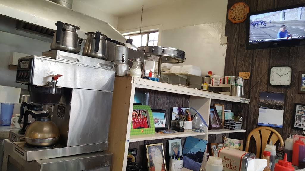 Uncle Buds Kitchen | restaurant | 5202, 16636 Clark Ave, Bellflower, CA 90706, USA | 5628669389 OR +1 562-866-9389