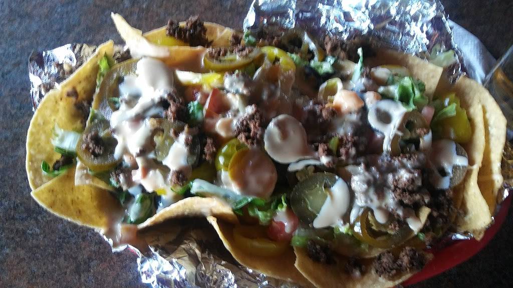 Celinas Bar & Grill | restaurant | 623 W Eleven Mile Rd, Madison Heights, MI 48071, USA | 2484396422 OR +1 248-439-6422