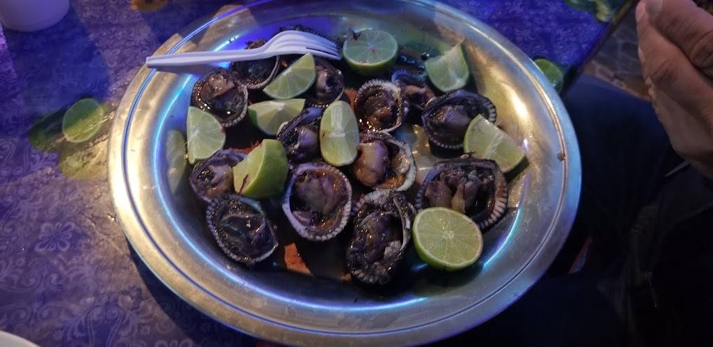 Ostioneria Colima #2 | restaurant | 434 N Alvarado St, Los Angeles, CA 90026, USA | 3236177889 OR +1 323-617-7889