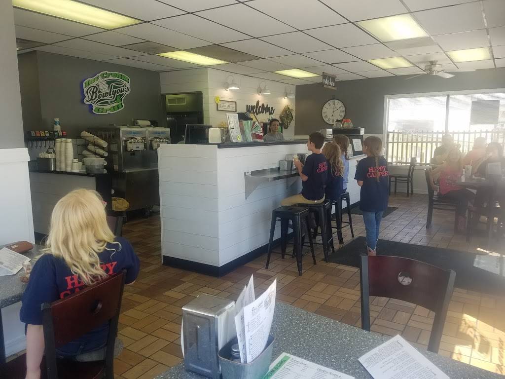 Bowlyous Ice Cream and Grill | restaurant | 503 W 10th Ave W, Milan, IL 61264, USA | 3095824372 OR +1 309-582-4372