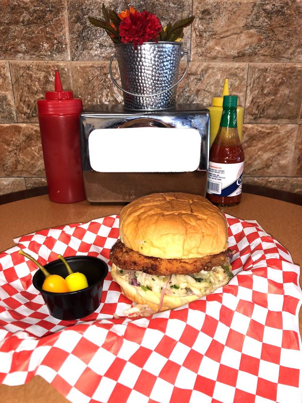 Wing Fling | restaurant | 48 Springstowne Center, Vallejo, CA 94591, USA | 7075549464 OR +1 707-554-9464