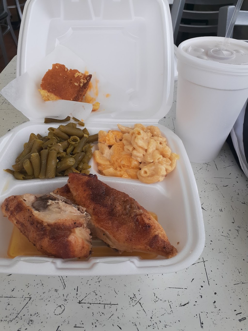 Fried Green Tomatoes Russell | restaurant | 747 Russell Pkwy, Warner Robins, GA 31088, USA | 4782362395 OR +1 478-236-2395