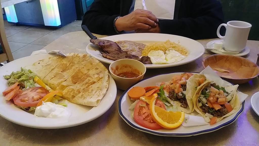 Los Portales | restaurant | 1313 N Waterman Ave, San Bernardino, CA 92404, USA | 9098882544 OR +1 909-888-2544